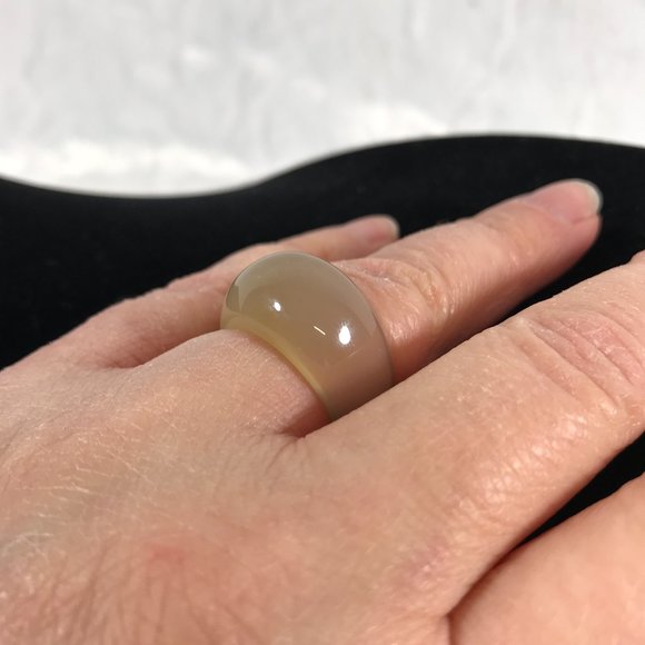 Natural Tan Agate Dome Gemstone Ring - Picture 5 of 6